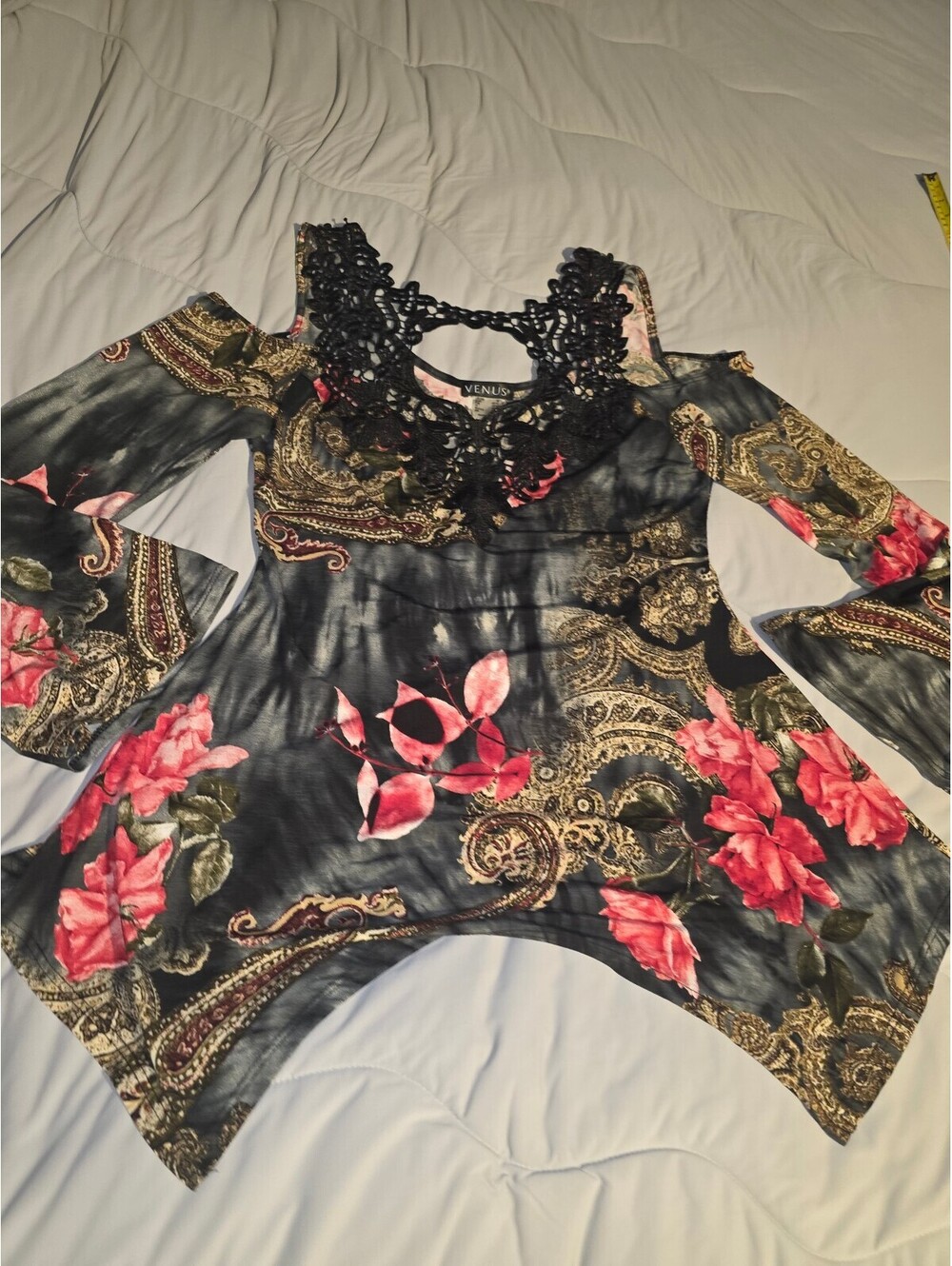 Venus Floral Off Shoulder Lace Floral Cage Top Date Club Night - Medium